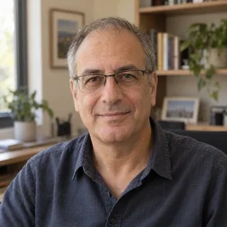 דיוקן זמני שנוצר ב־AI להמחשת דמותו של אריאל שדה