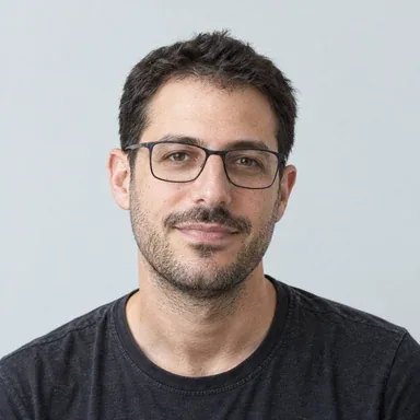 דיוקן שנוצר ב־AI של דמות בדיונית: יונתן רוזן, מהנדס אוטומציה